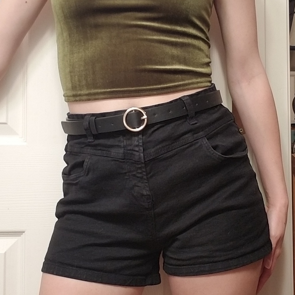 Cotton On classic high waisted denim shorts size 8
